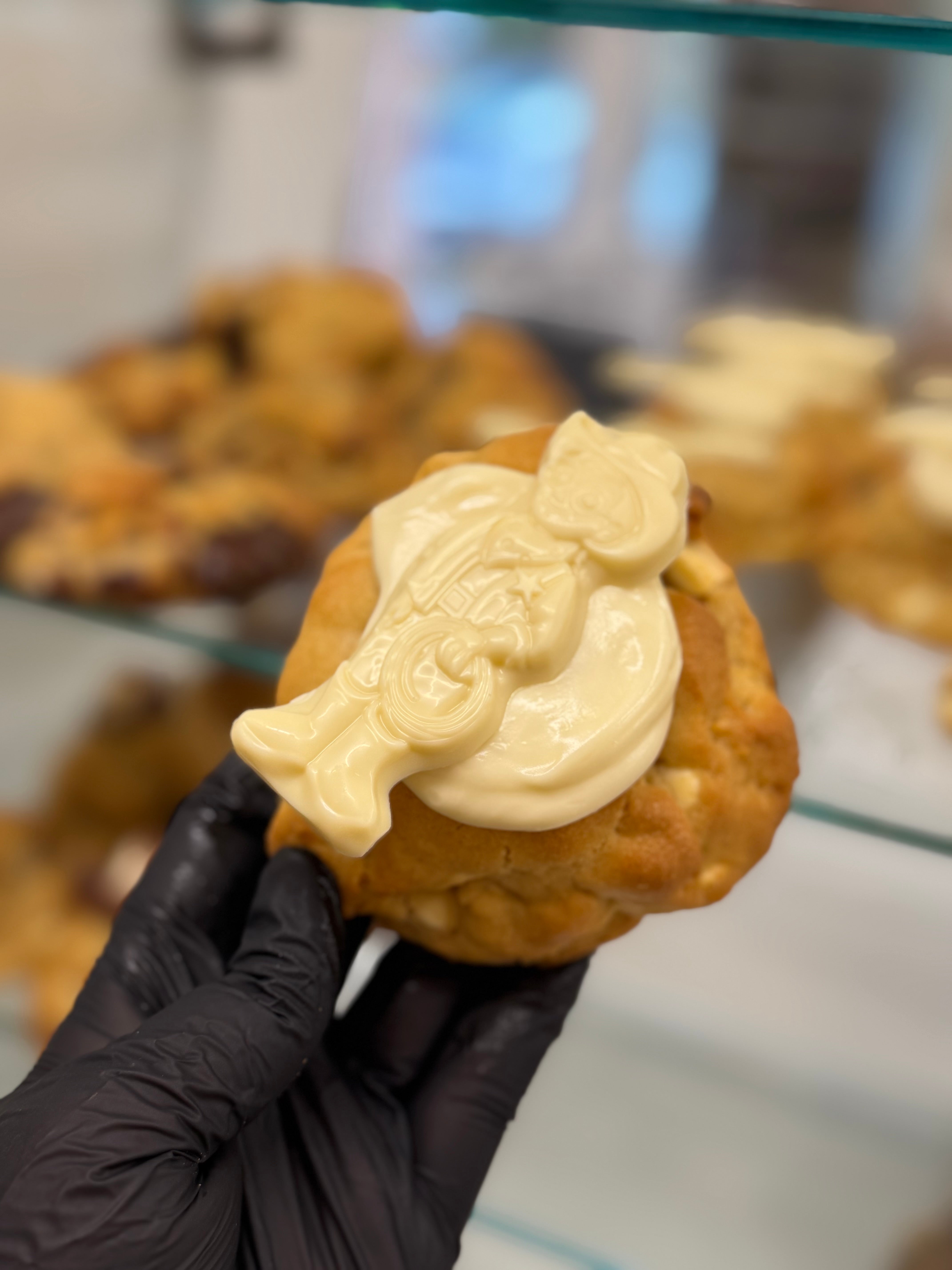 Milky Bar White Chocolate Cookie
