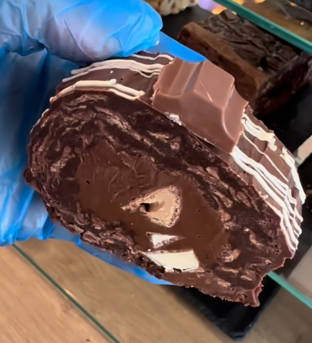 Nutella & Kinder Brownie Roll